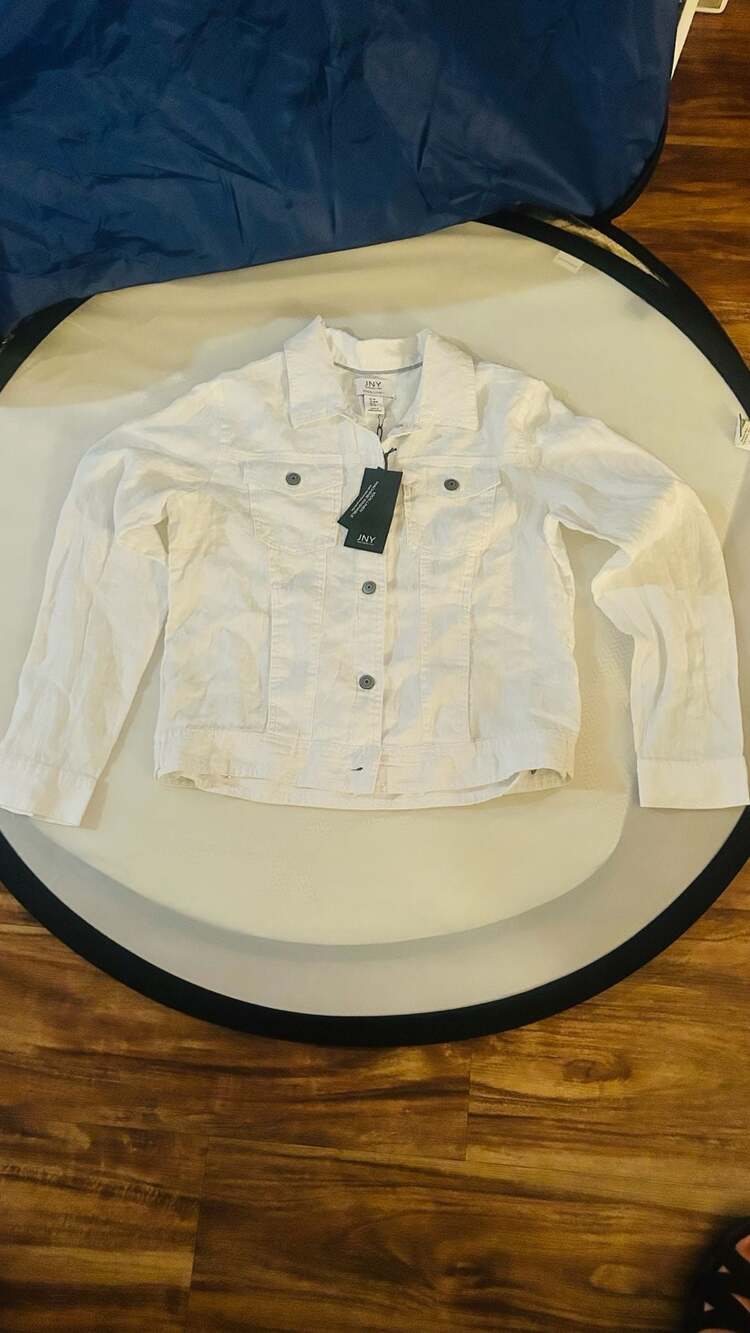 Jones New York JNY 100% Linen White Denim Style Button Up Jacket Size M. Pc75